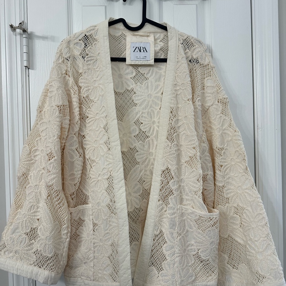 Zara Ivory Lace Kimono